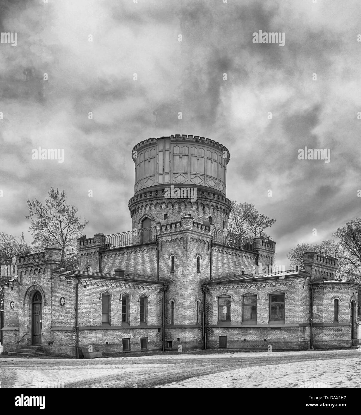 Un vecchio ottocento osservatorio situato nella città svedese di Lund. Foto Stock