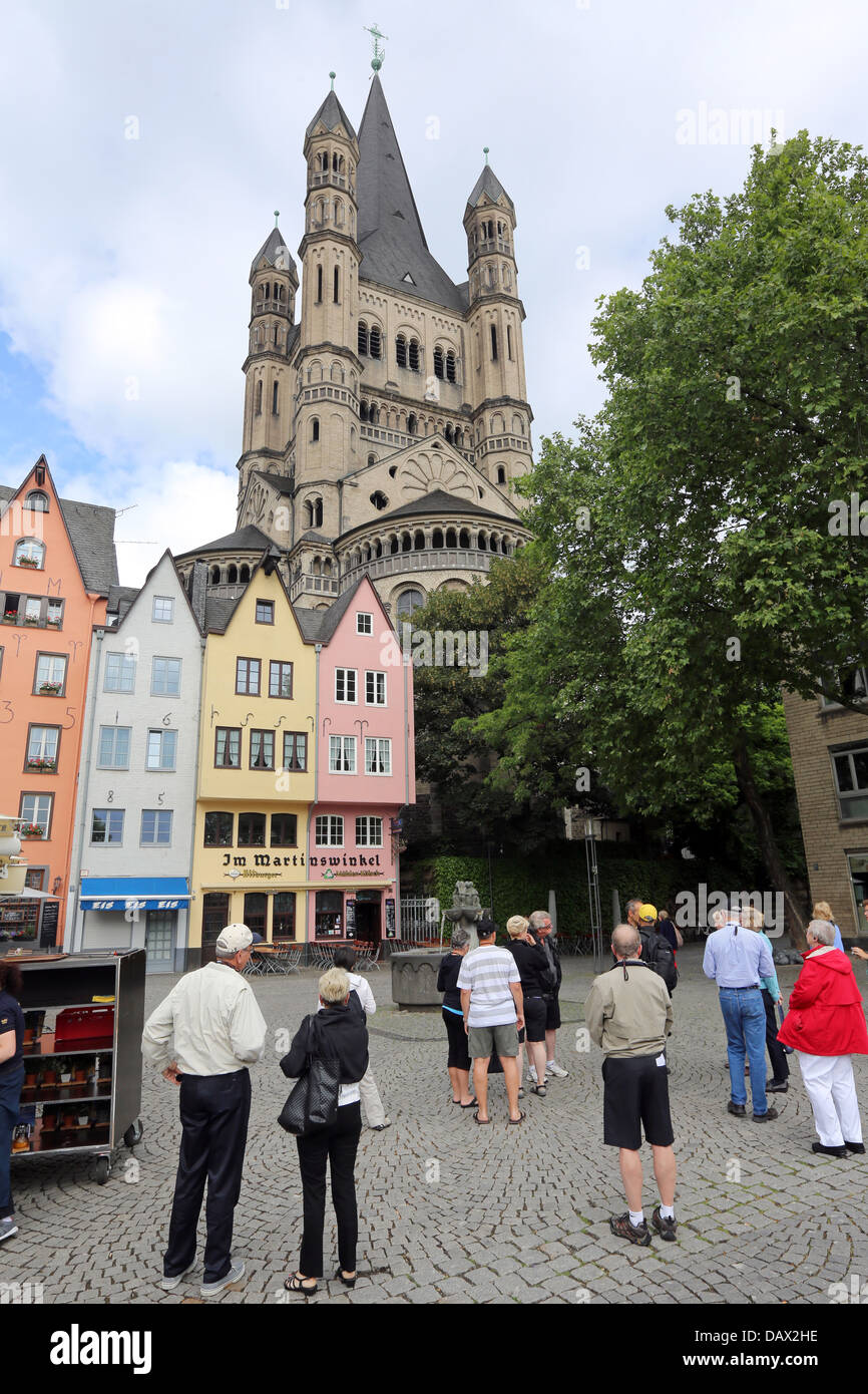 Lordo di San Martino la chiesa, Martinsviertel Altstadt storica Città Vecchia di Colonia, Germania Foto Stock