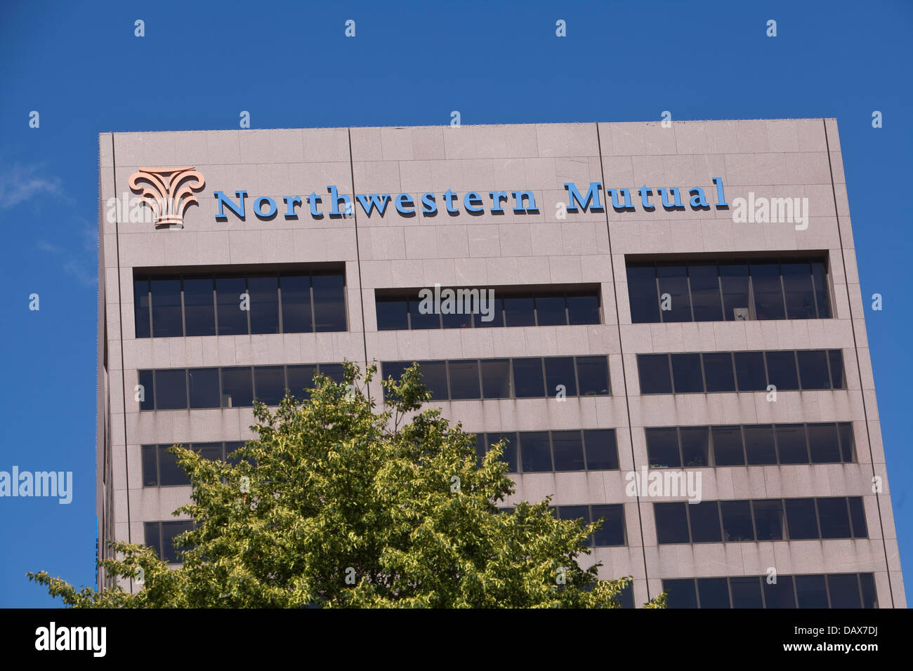 Northwestern mutuo sede è visto in Milwaukee Foto Stock