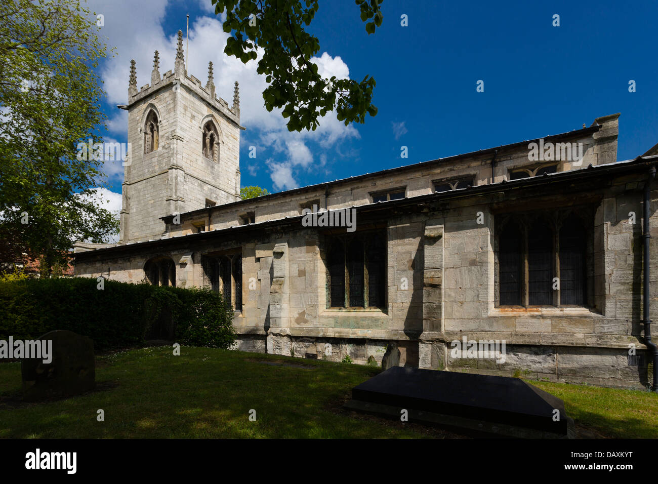 La Chiesa Parrocchiale di San Nicola in Bawtry, South Yorkshire. La chiesa è stata fondata nel 1190. Foto Stock