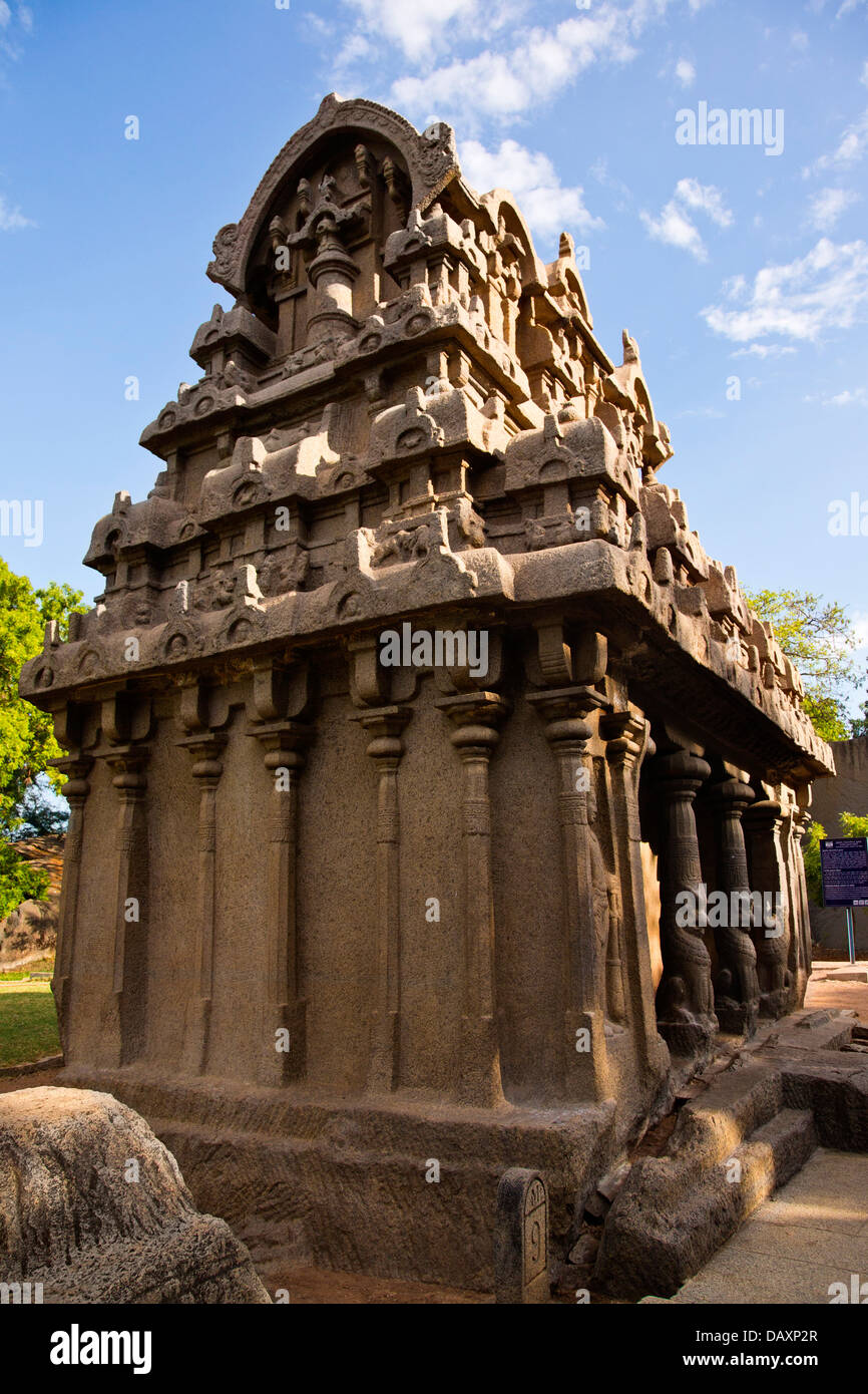 Antica Pancha Rathas tempio a Mahabalipuram e Kanchipuram District, Tamil Nadu, India Foto Stock