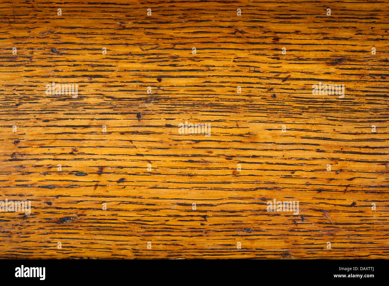 Close-up di grana di legno su un tavolo antico. Foto Stock