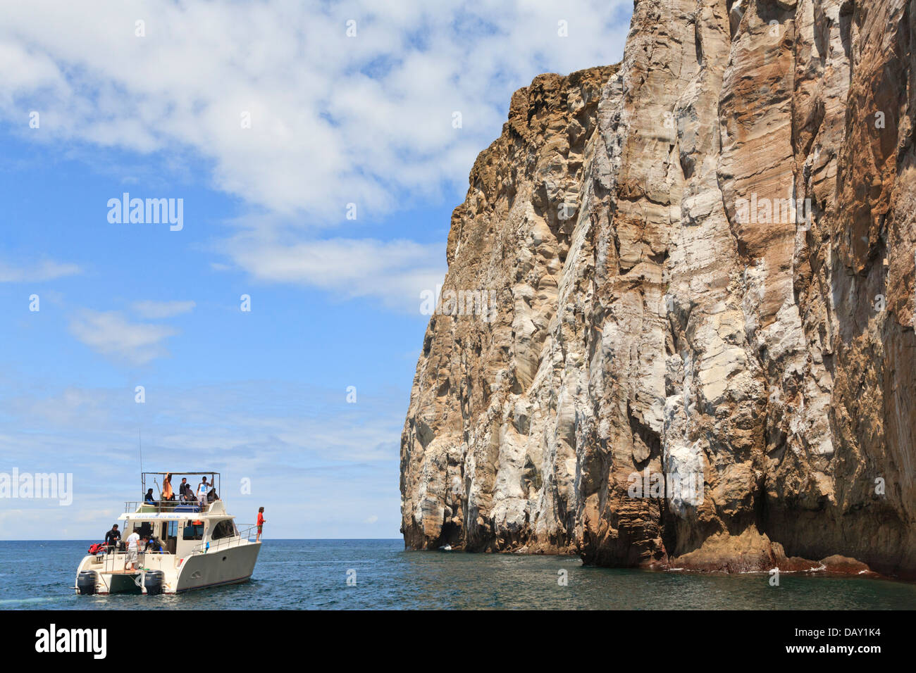 Escursione in barca fino a Kicker Rock, Leon Dormido, San Cristobal Island, Isole Galapagos, Ecuador Foto Stock