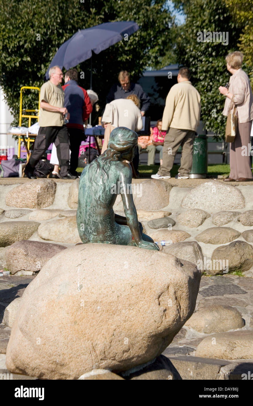 La scultura in bronzo, Sirenetta (Den lille havfrue), Copenhagen, Danimarca Foto Stock