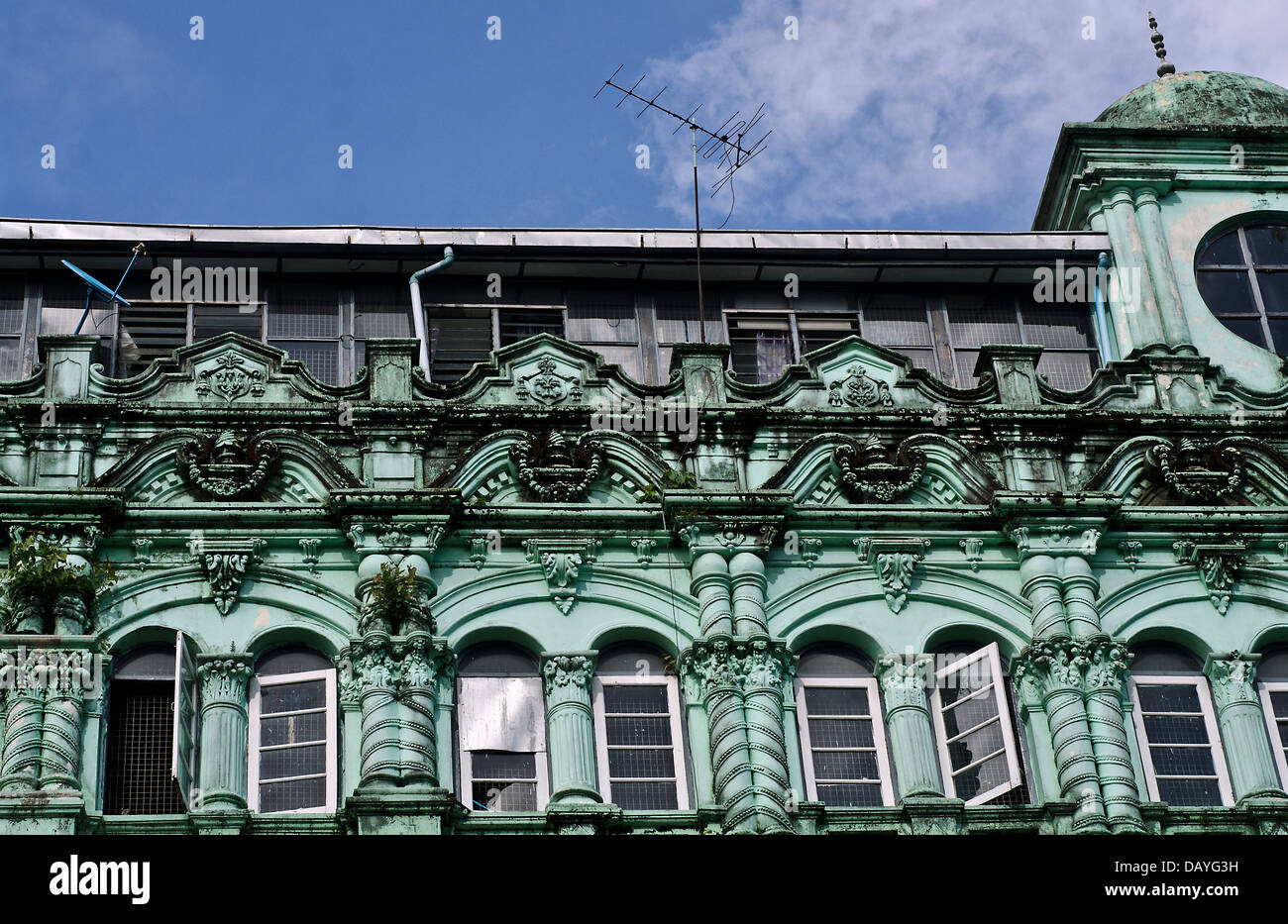 Edificio coloniale nel centro di Yangon,Birmania Foto Stock