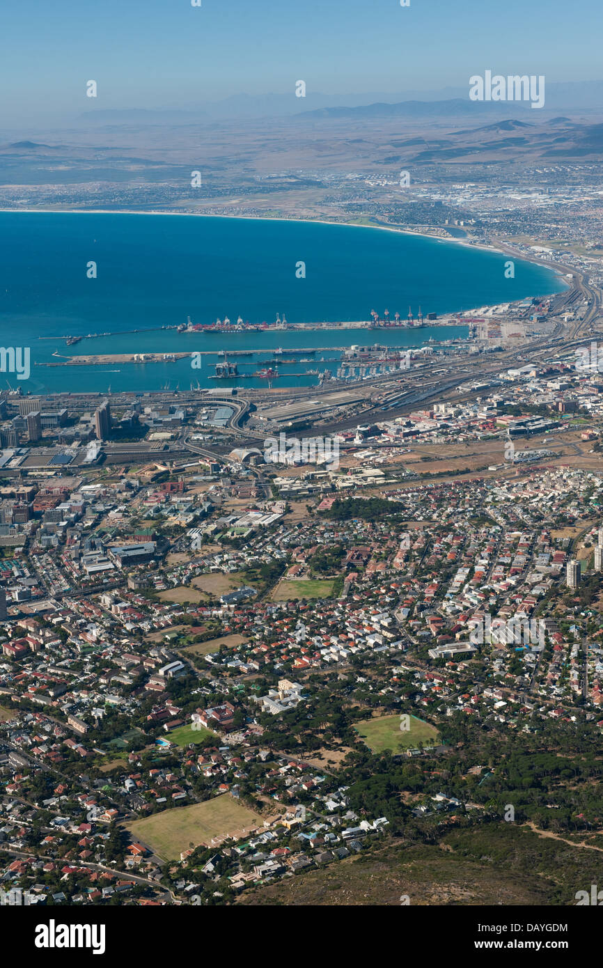 Vista della città dalla Table Mountain e Cape Town, Sud Africa Foto Stock