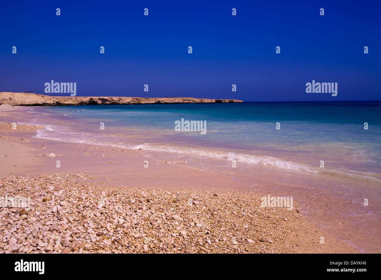 Le pinne Beach, vicino al villaggio di Tiwi, Oman. Foto Stock