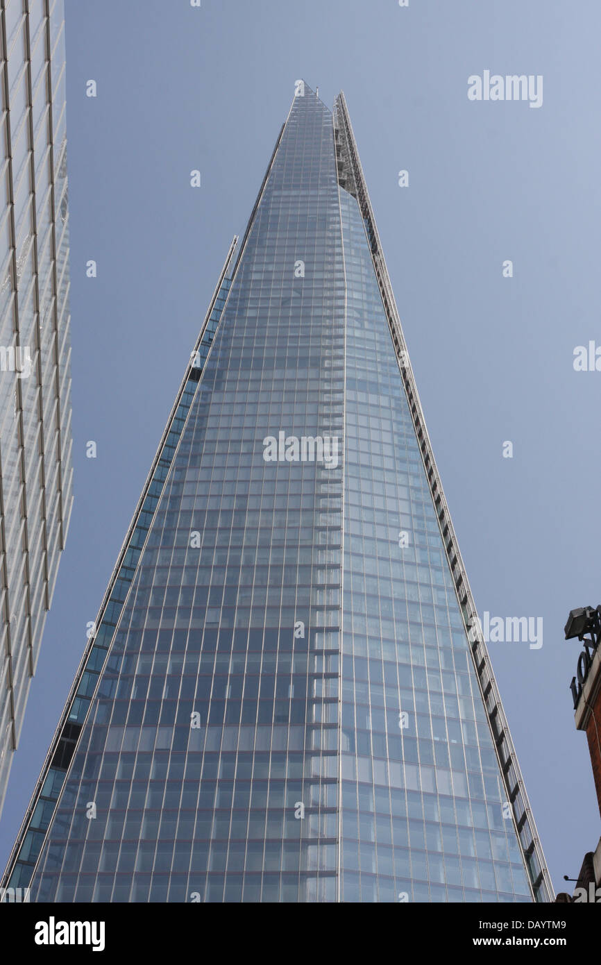 La shard progettato da Renzo Piano l'Europa è il più alto edificio in 1016 ft-310mt. ed è visibile da tutta Londra. Foto Stock