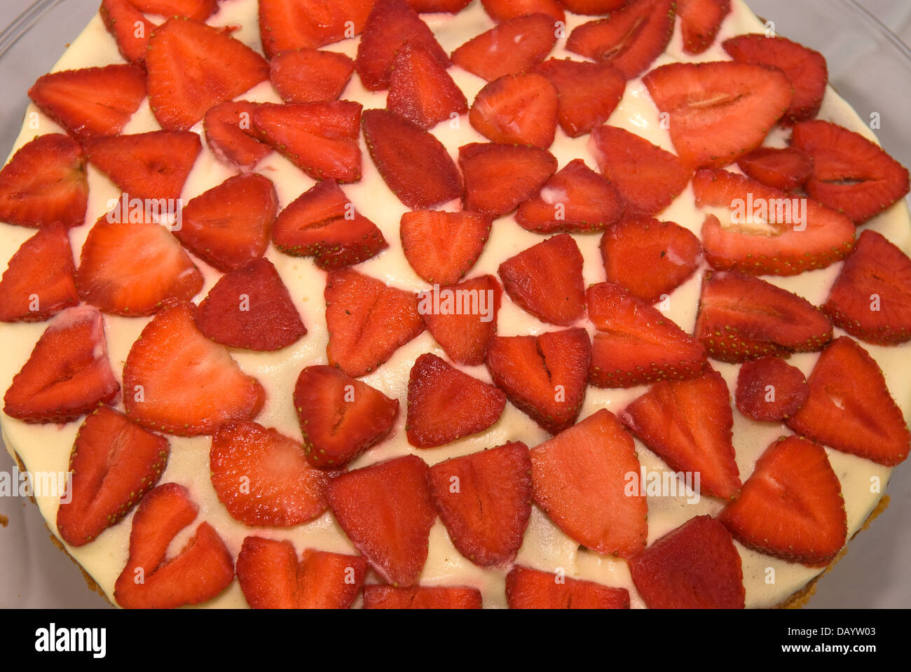 Strawberry Cheesecake concorrenza in entrata al Villaggio Worldham Fete, Hampshire, Regno Unito. Domenica 14 luglio 2013. Foto Stock