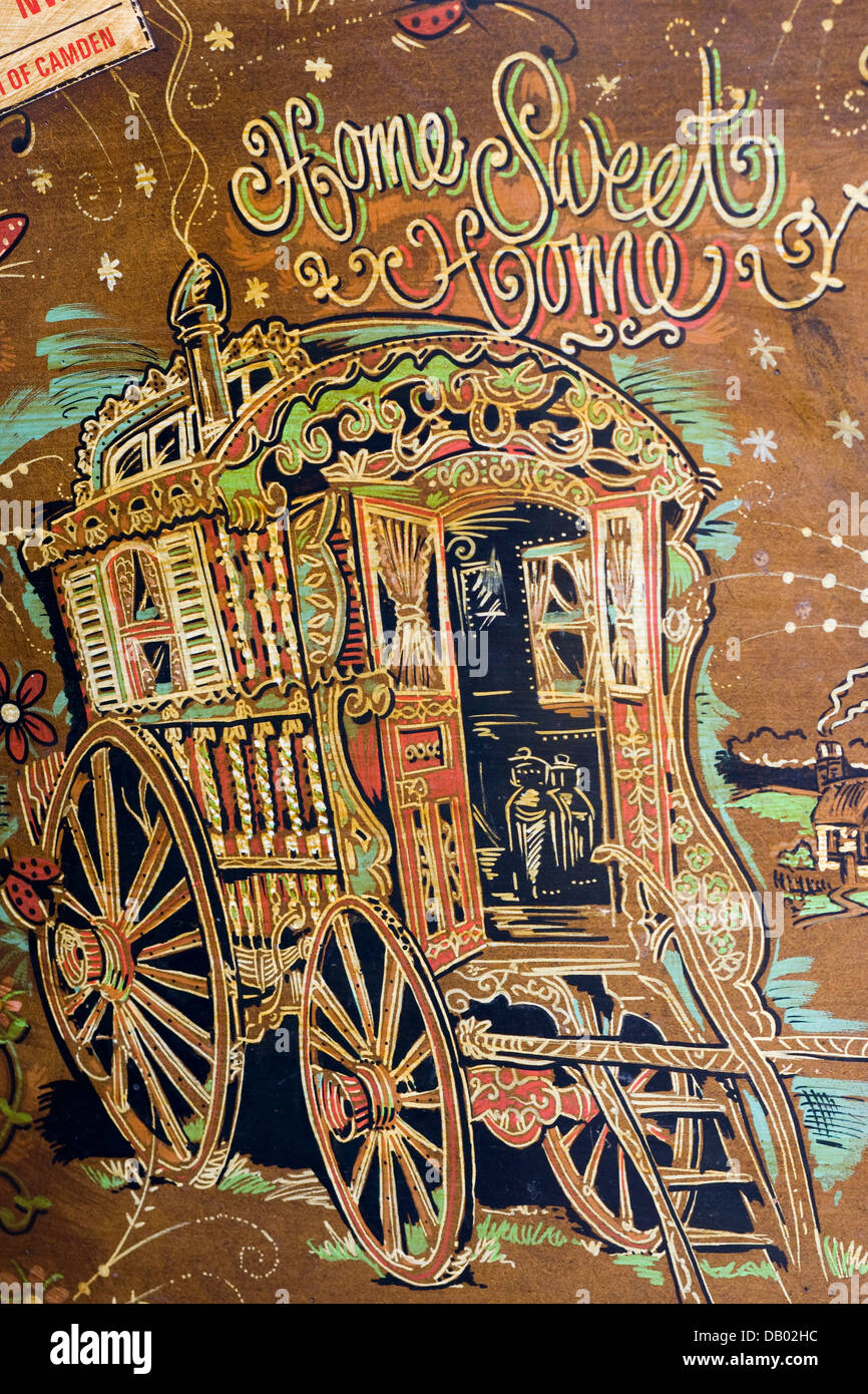 Decorate in una Volkswagen camper van/Bus Hippy Van Foto Stock