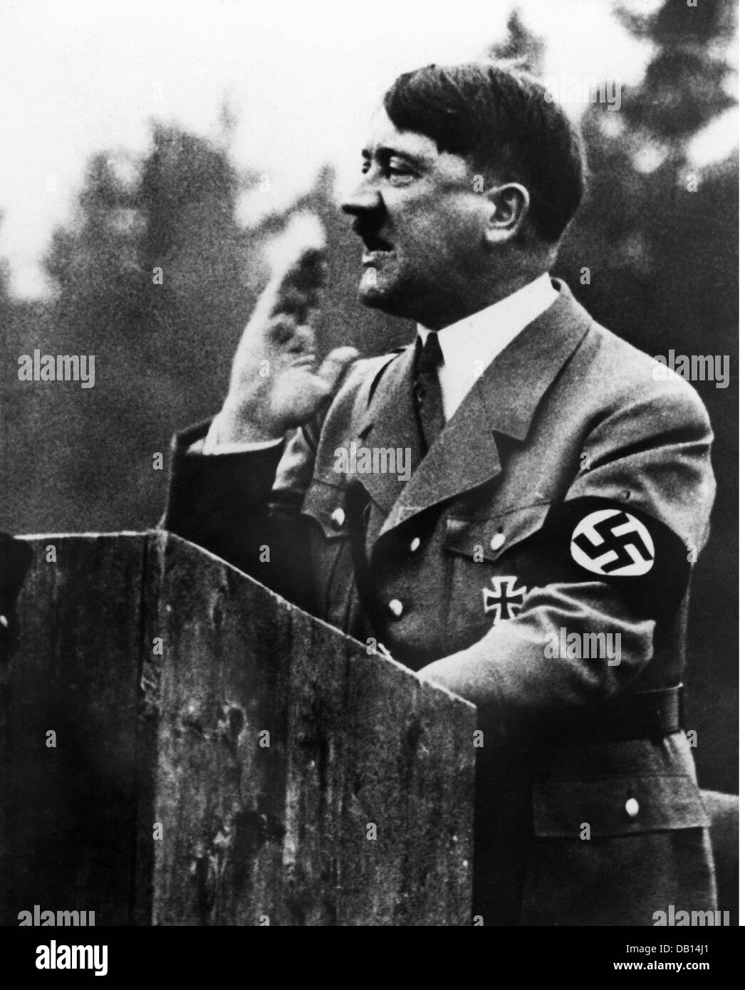 Hitler, Adolf, 20.4.1889 - 30.4.1945, politico tedesco (NSDAP), Cancelliere del Reich 30.1.1933 - 30.4.1945, liberazione di un discorso, 1930s, Foto Stock