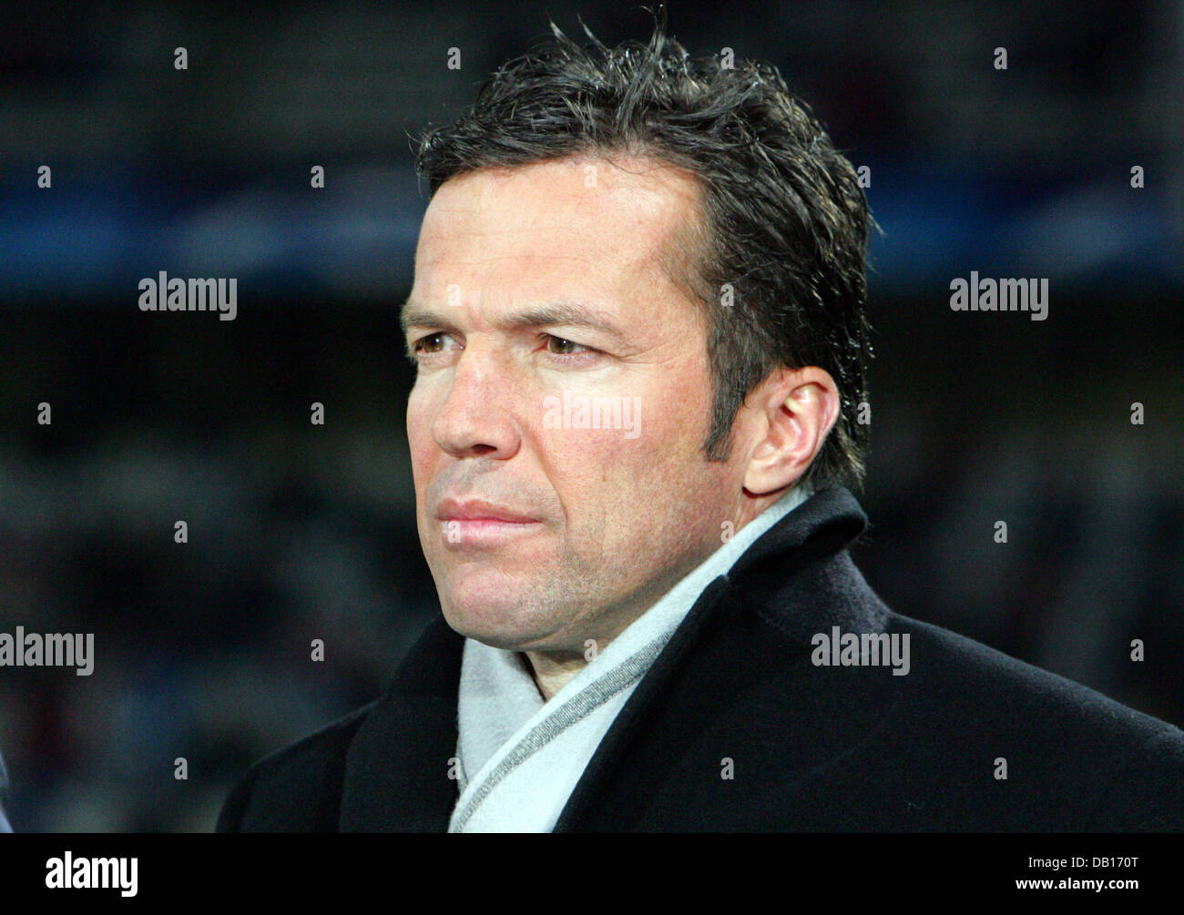 L'ex giocatore per il tedesco della nazionale di calcio Lothar Matthaeus funziona come un commentatore tedesco per pay per view TV-canale Premiere a Lione (Francia), 7 novembre 2007. Foto: Patrick Seeger Foto Stock