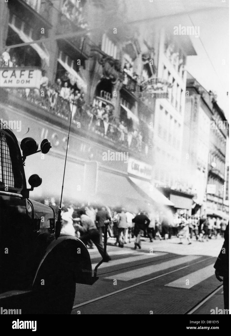 Manifestazioni, Germania, proteste contro l'orario di shopping prolungato il sabato, Kaufingerstrasse, Monaco, Germania, 20.6.1953, diritti aggiuntivi-clearences-non disponibili Foto Stock