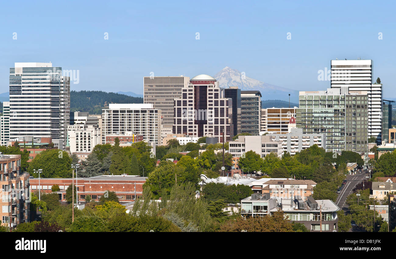 Portland Oregon skyline del centro e mt. Il cofano. Foto Stock