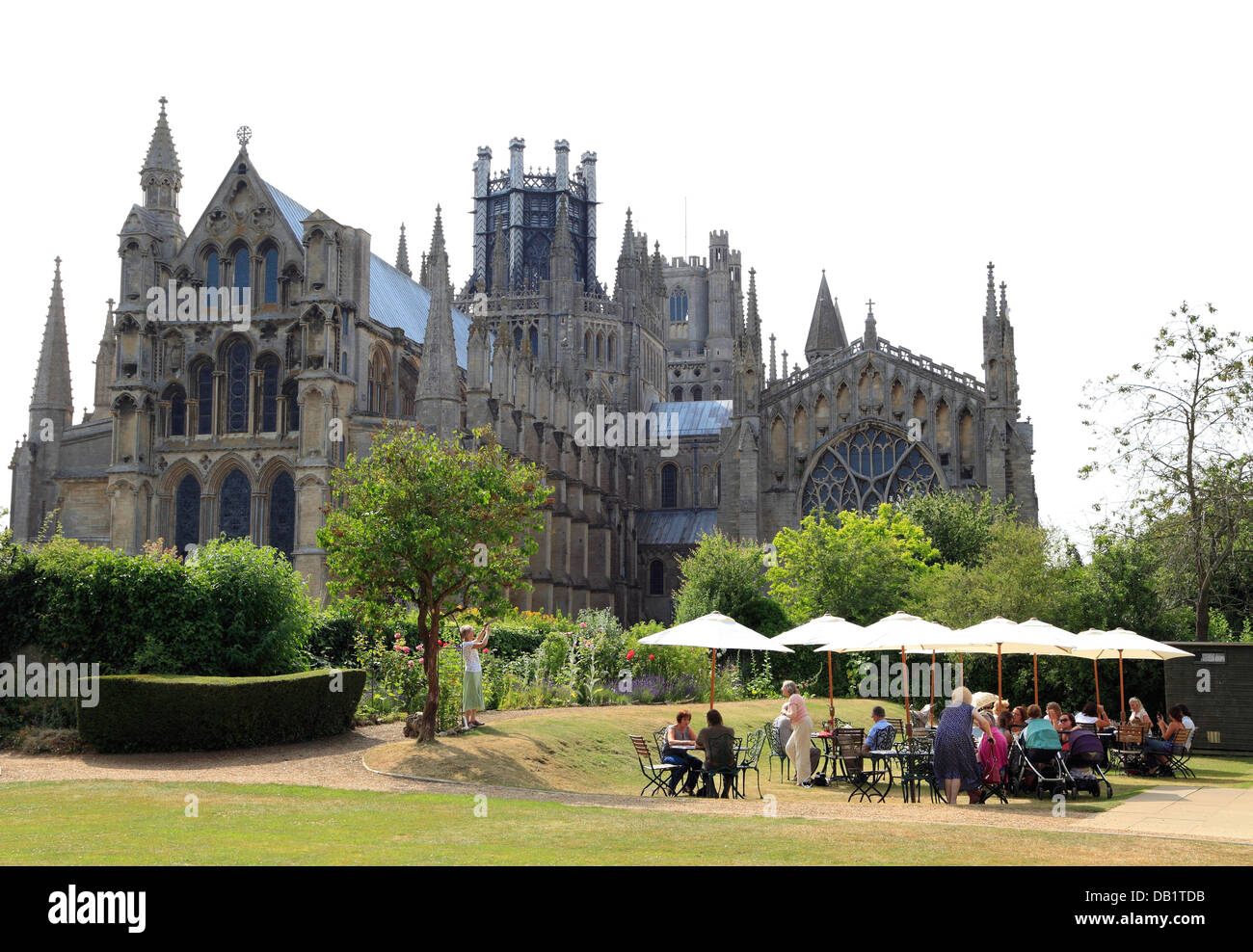 Ely, Almonry sala da tè, ristorante, Cattedrale, Cambridgeshire, England Inglese UK sale da tè cattedrali città città Foto Stock