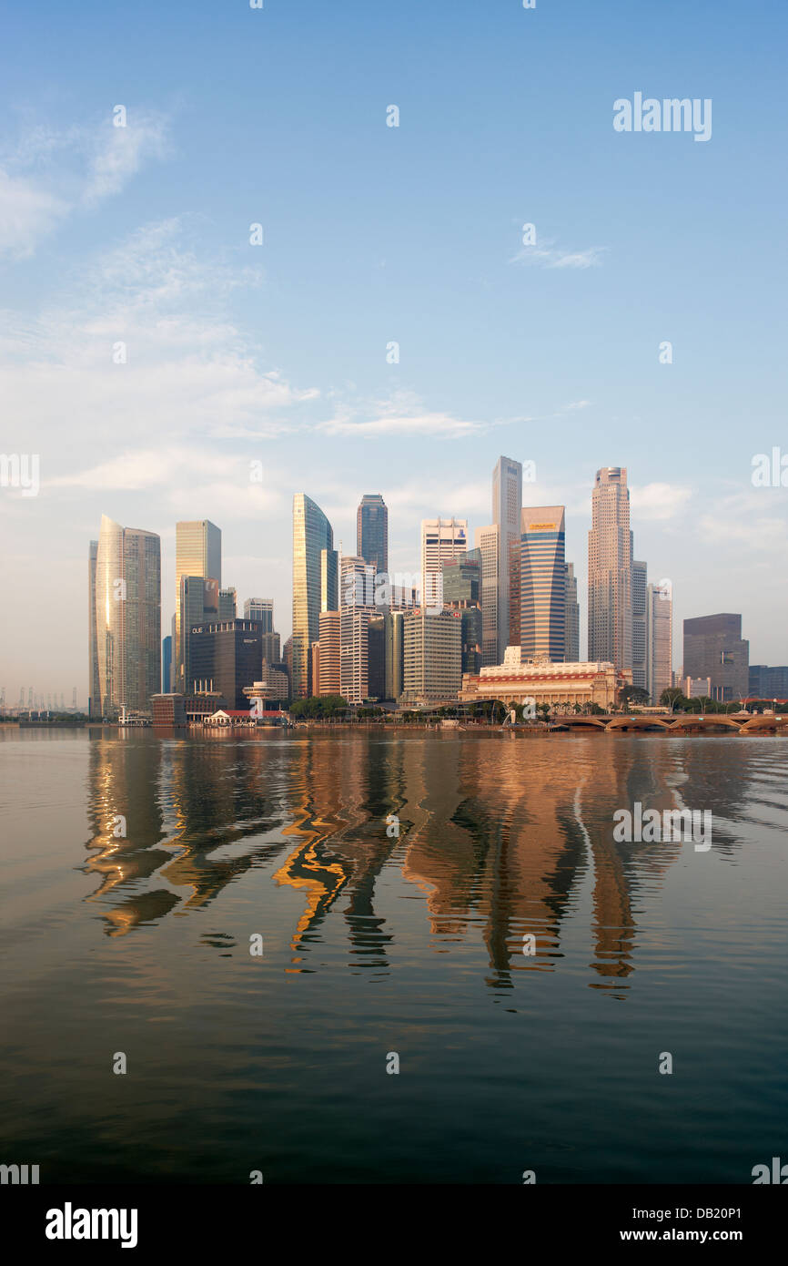 Il quartiere centrale degli affari di grattacieli, Singapore. Foto Stock