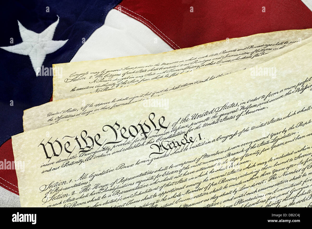 Costituzione americana con noi bandiera Foto Stock