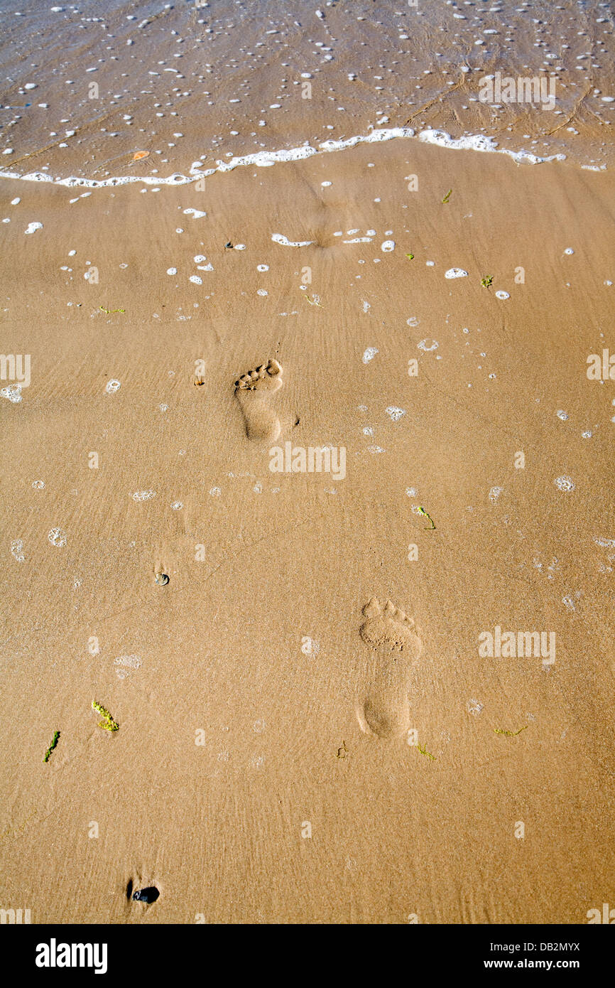 Impronte in spiaggia di sabbia Holkham Norfolk Inghilterra Foto Stock