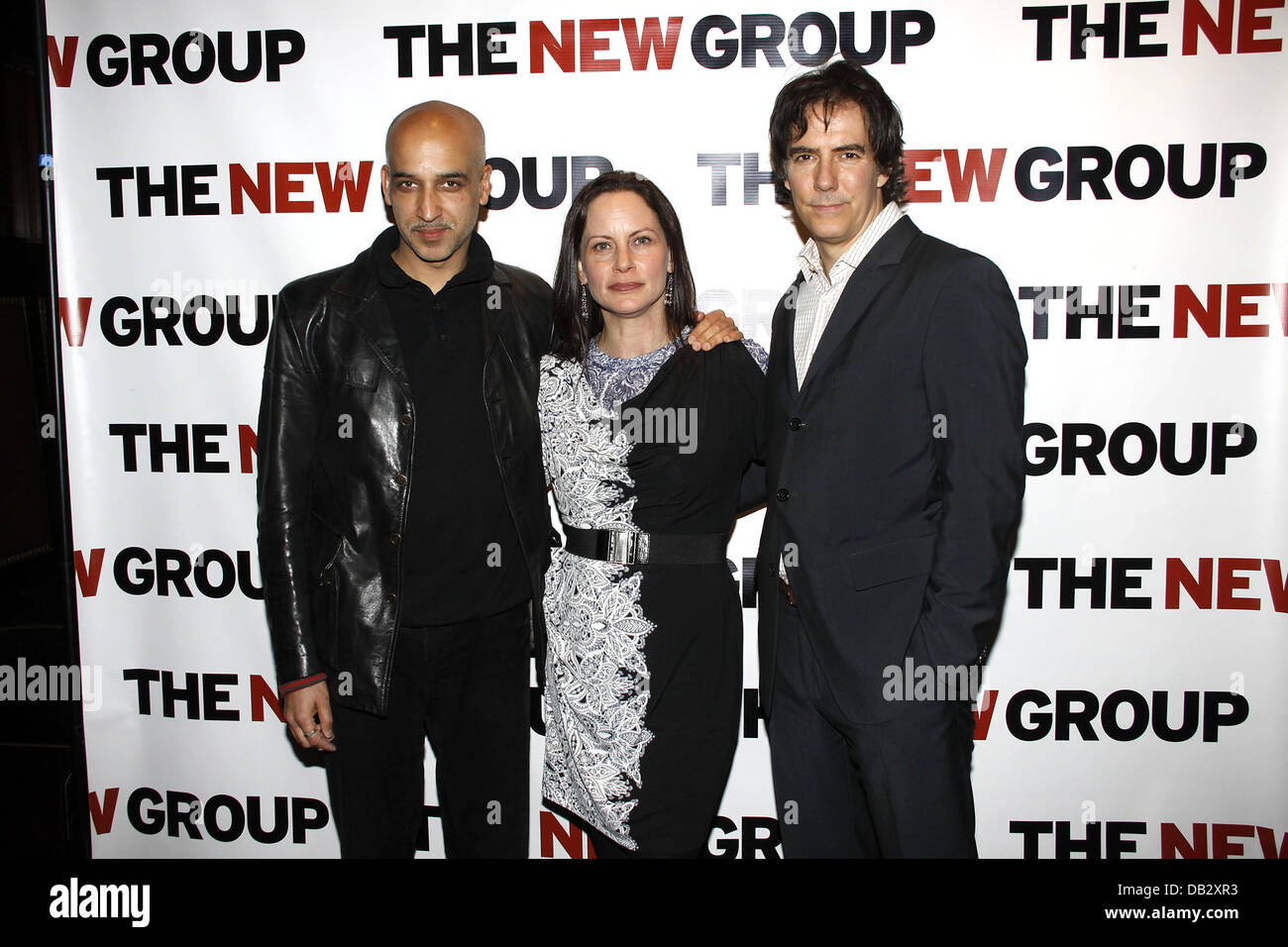Alok Tewari, Cindy Katz e Adam Trese celebrazione per il nuovo gruppo Off-Broadway produzione di 'Wallace Shawn Marie e Foto Stock