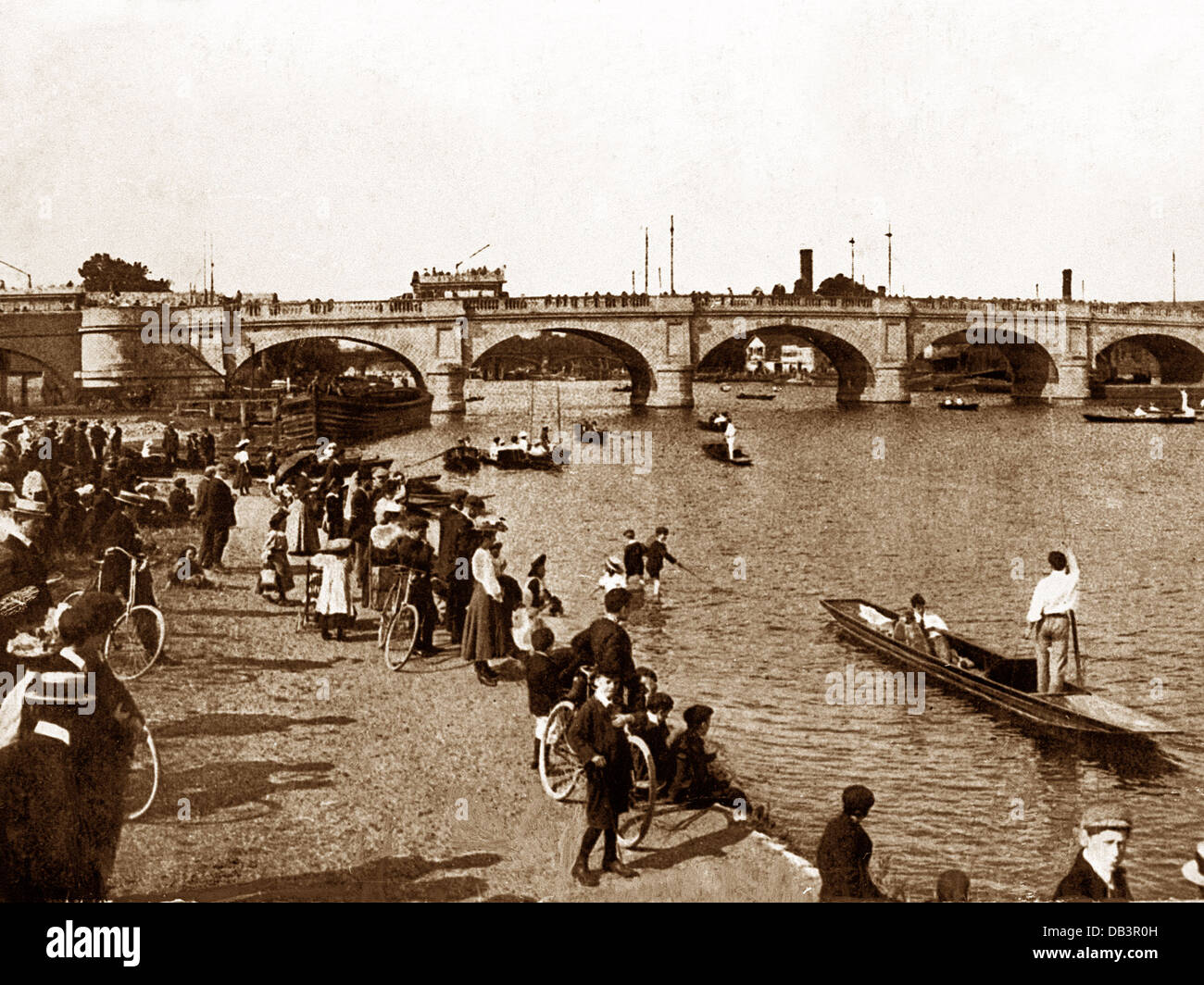Kingston-on-Thames Bridge primi 1900s Foto Stock