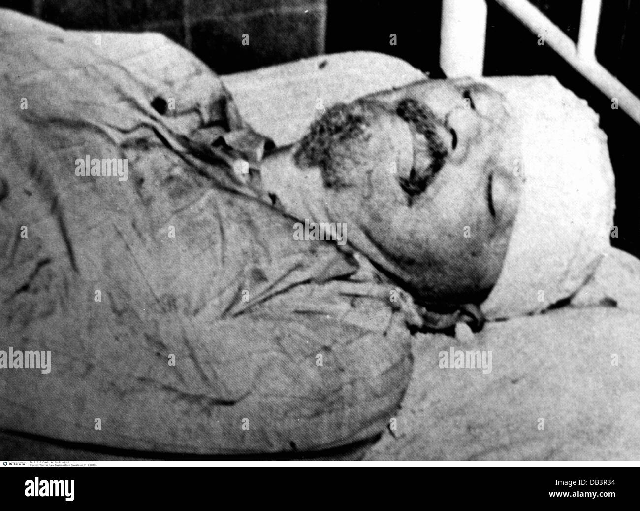 Trotsky, Leon (Lev Davidovich Bronstein), 7.11.1879 - 21.8 1940, politico sovietico, il suo corpo morto, sul letto della morte, Coyoacan, Messico, 1940, Foto Stock