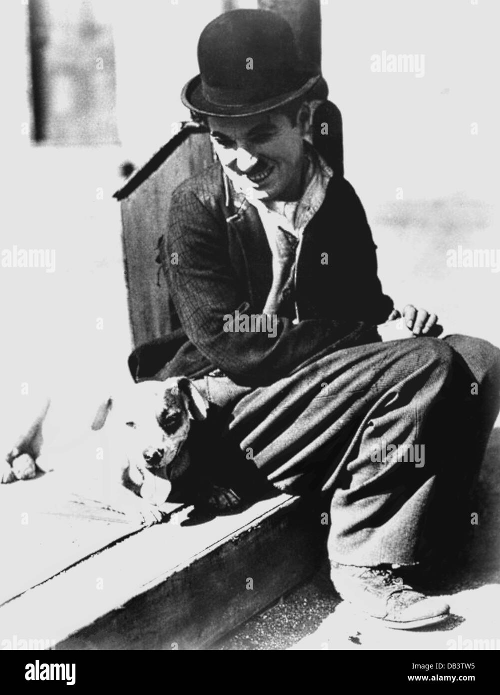 Charlie Chaplin - CHARLOT UN CANE LA VITA prima foto nazionali, 1918.  Diretto da Charlie Chaplin Foto stock - Alamy