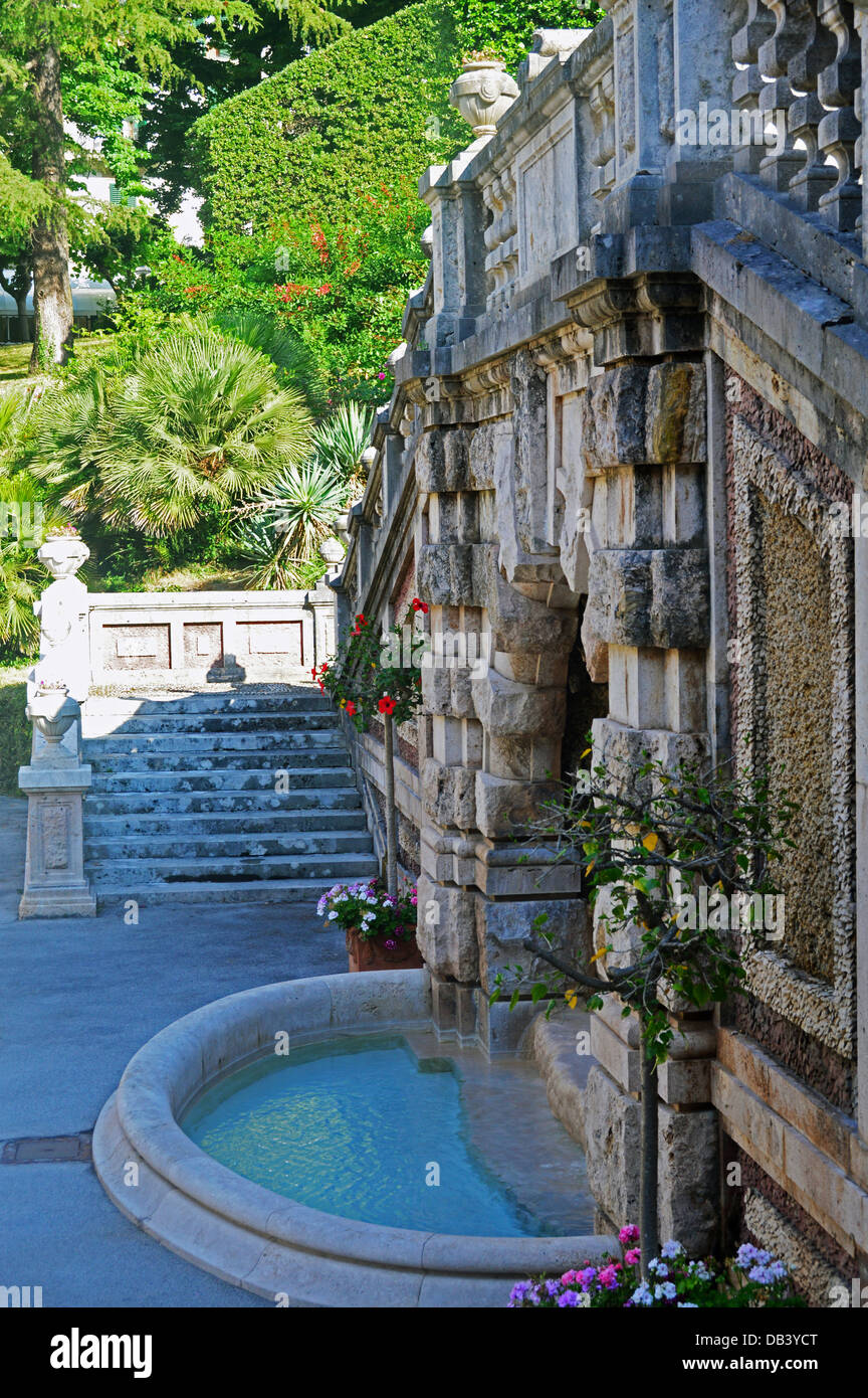 Il tettuccio spa in splendidi edifici e giardini in Montecatini Terme Foto Stock