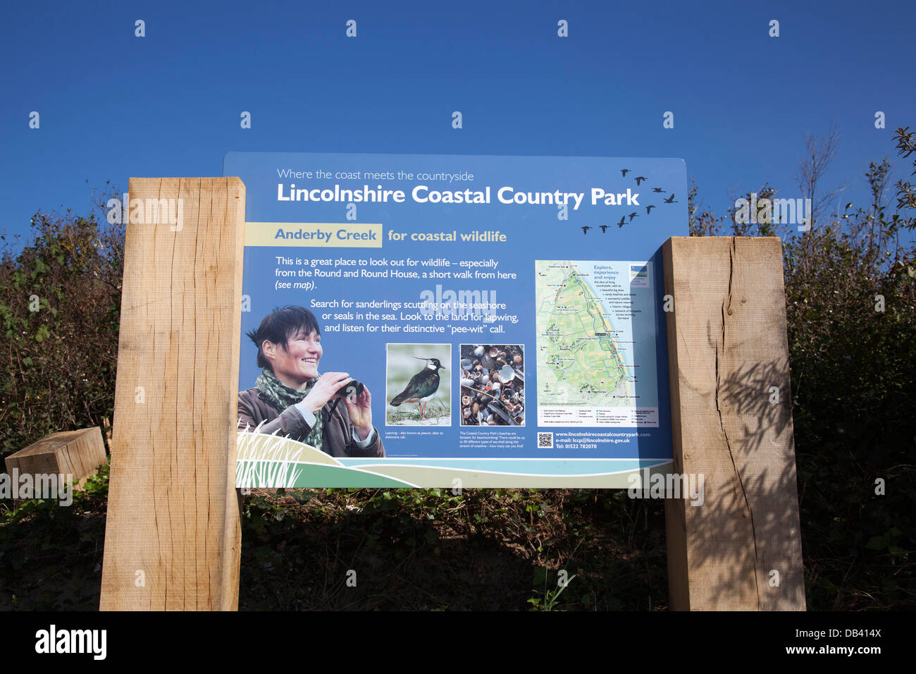 Un Lincolnshire paese costiero Park segno a Anderby Creek, Lincolnshire, England, Regno Unito Foto Stock