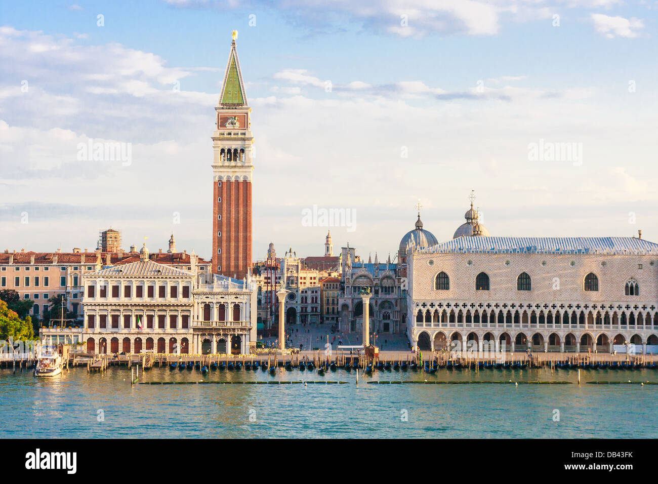 Venezia - Piazza San Marco al mattino Foto Stock