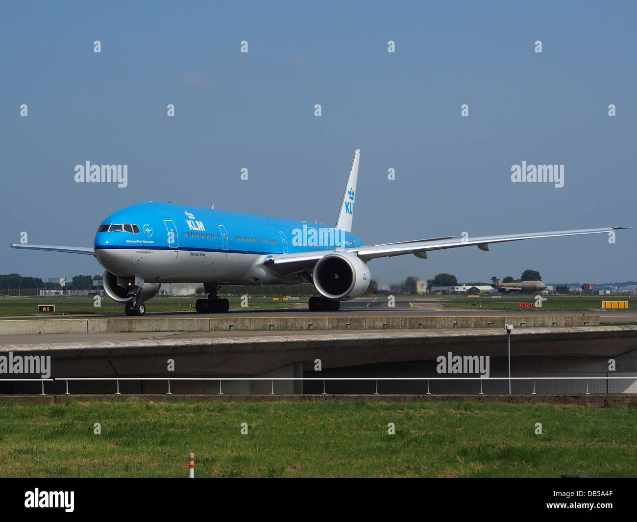PH-BVK KLM Royal Dutch Airlines Boeing 777-306(ER) - CN 42172 2 Foto Stock