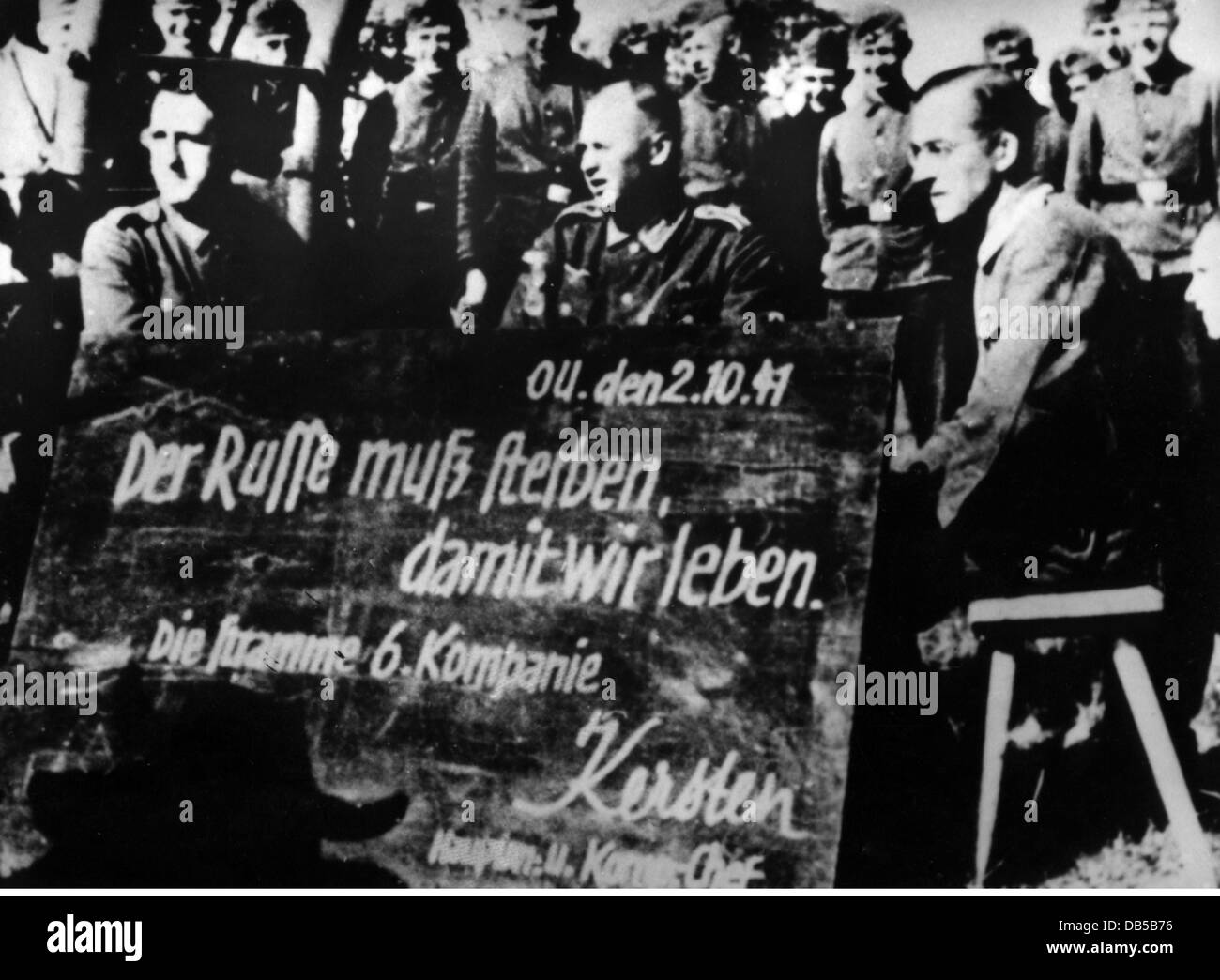 Eventi, seconda guerra mondiale / seconda guerra mondiale, propaganda, Germania, iscrizione 'i russi devono morire per poter vivere', fronte orientale, 2.10.1941, Additional-Rights-Clearences-non disponibile Foto Stock