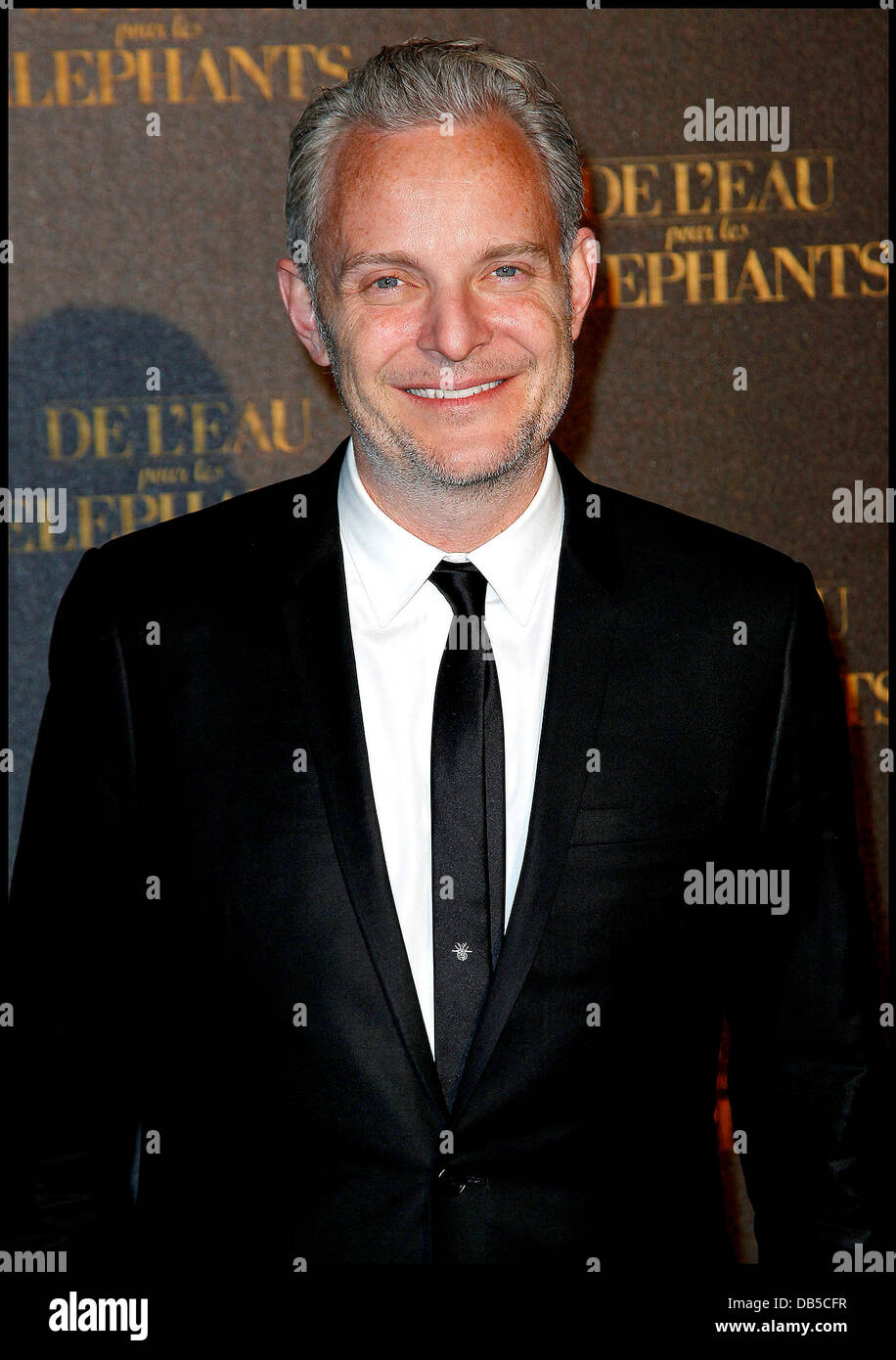 Direttore Francis Lawrence, Paris premiere del film 'Acqua per elefanti' a theCinema Grand Rex. Parigi, Francia - 28.04.11 Foto Stock