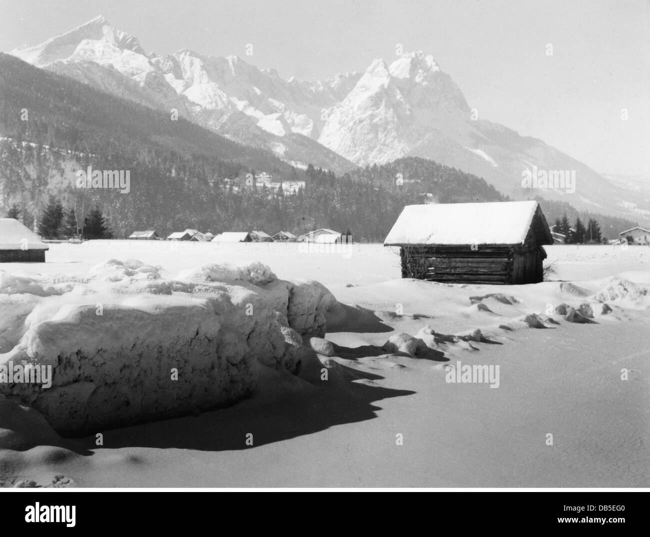 Geografia / viaggio, Germania, paesaggi, montagne, Zugspitze catena montuosa, vista verso Alpspitze e Waxenstein, inverno, circa anni '60, diritti aggiuntivi-clearences-non disponibile Foto Stock