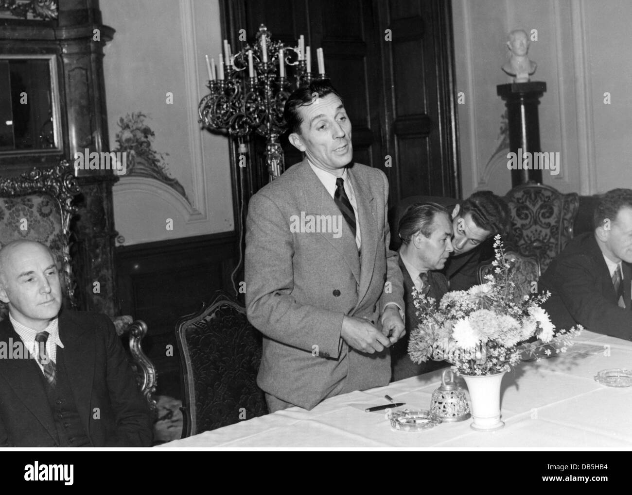 Scienza, conferenze, Assemblea generale della Federazione Mondiale degli scienziati, Praga, 21.9.1948, diritti aggiuntivi-clearences-non disponibili Foto Stock