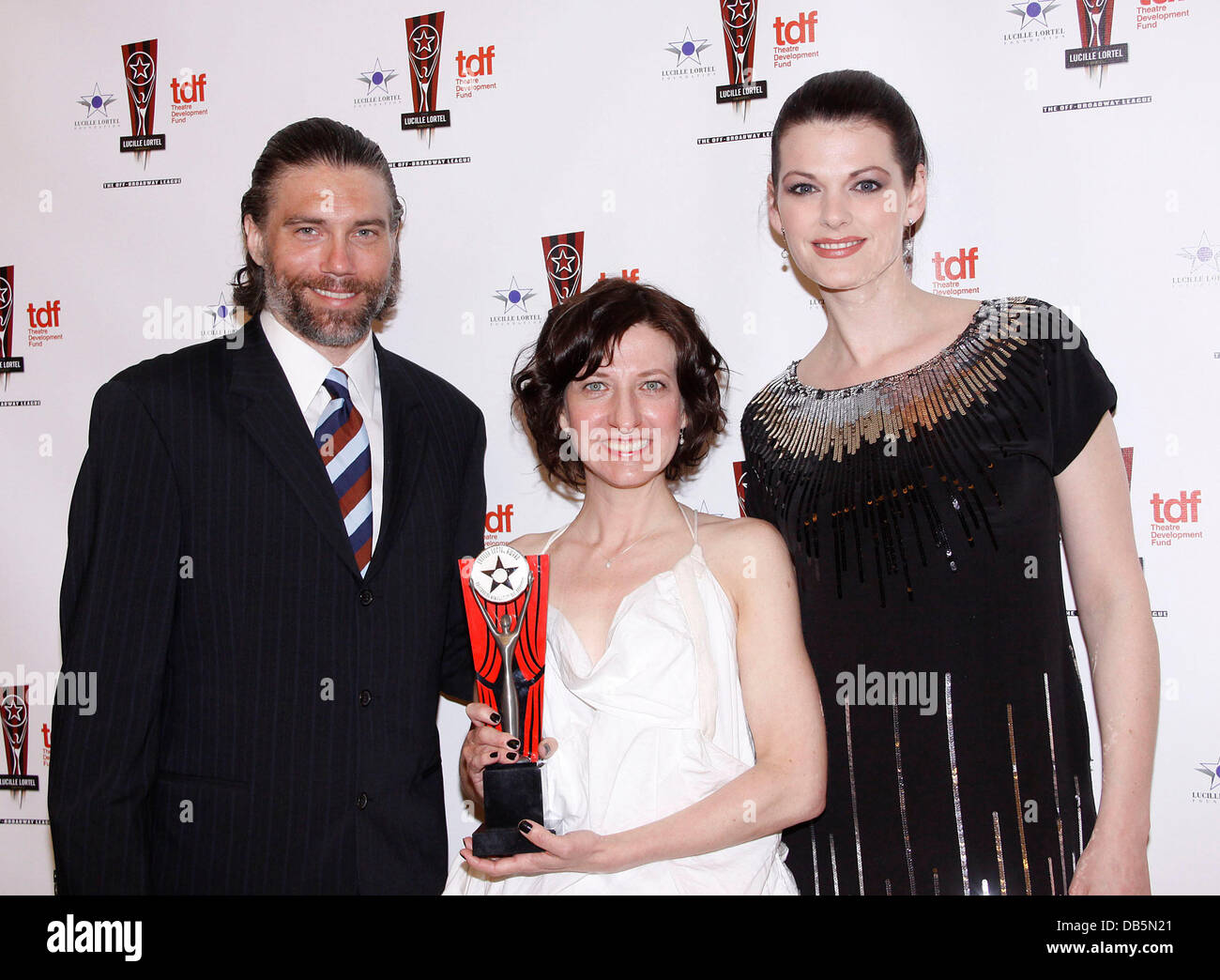 Anson Mount, Donyale Werle e Kate Shindle La XXVI edizione Lucille Lortel Awards tenutosi presso la NYU Skirball Center - Sala stampa New York City, Stati Uniti d'America - 01.05.11 Foto Stock