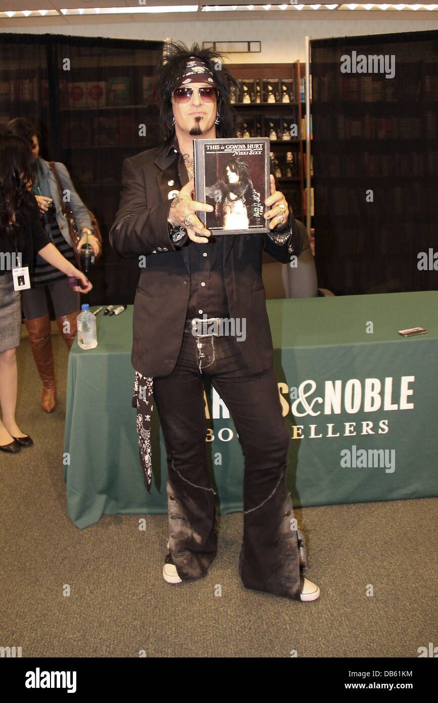 Nikki Sixx promuove il suo libro "questo sta andando male" per Barnes and Noble Washington DC, Stati Uniti d'America - 04.05.11 Foto Stock