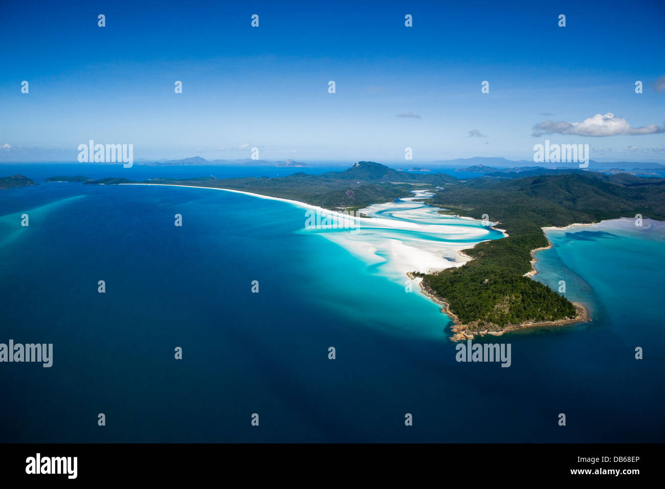 Vista aerea della linguetta punto, Collina di ingresso e di Whitehaven Beach. Whitsunday Island, Whitsundays, Queensland, Australia Foto Stock