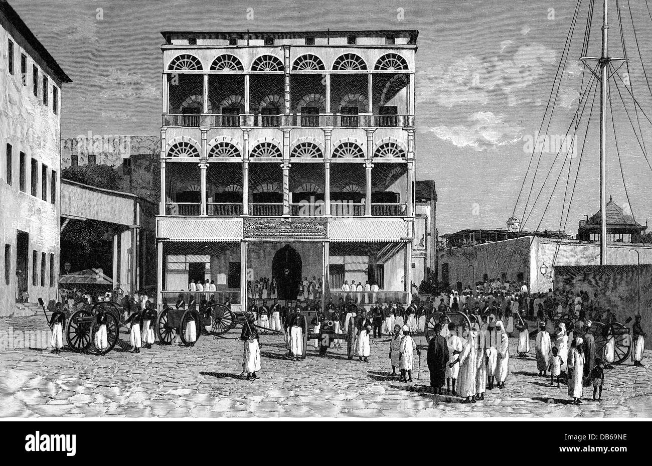 Geografia / viaggio, Tanzania, Zanzibar, palazzo del Sultano, vista esterna, di fronte all'artiglieria 'persiana', incisione in legno, 1885, diritti aggiuntivi-clearences-non disponibile Foto Stock