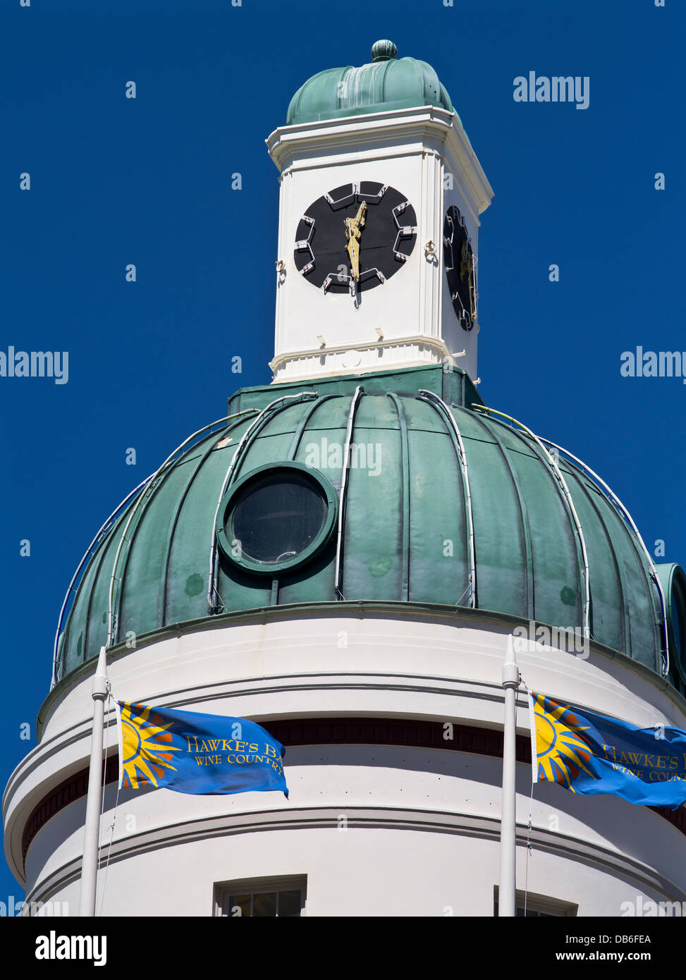 dh NAPIER NEW ZEALAND Dome TG edificio a cupola e torre art deco orologio Foto Stock