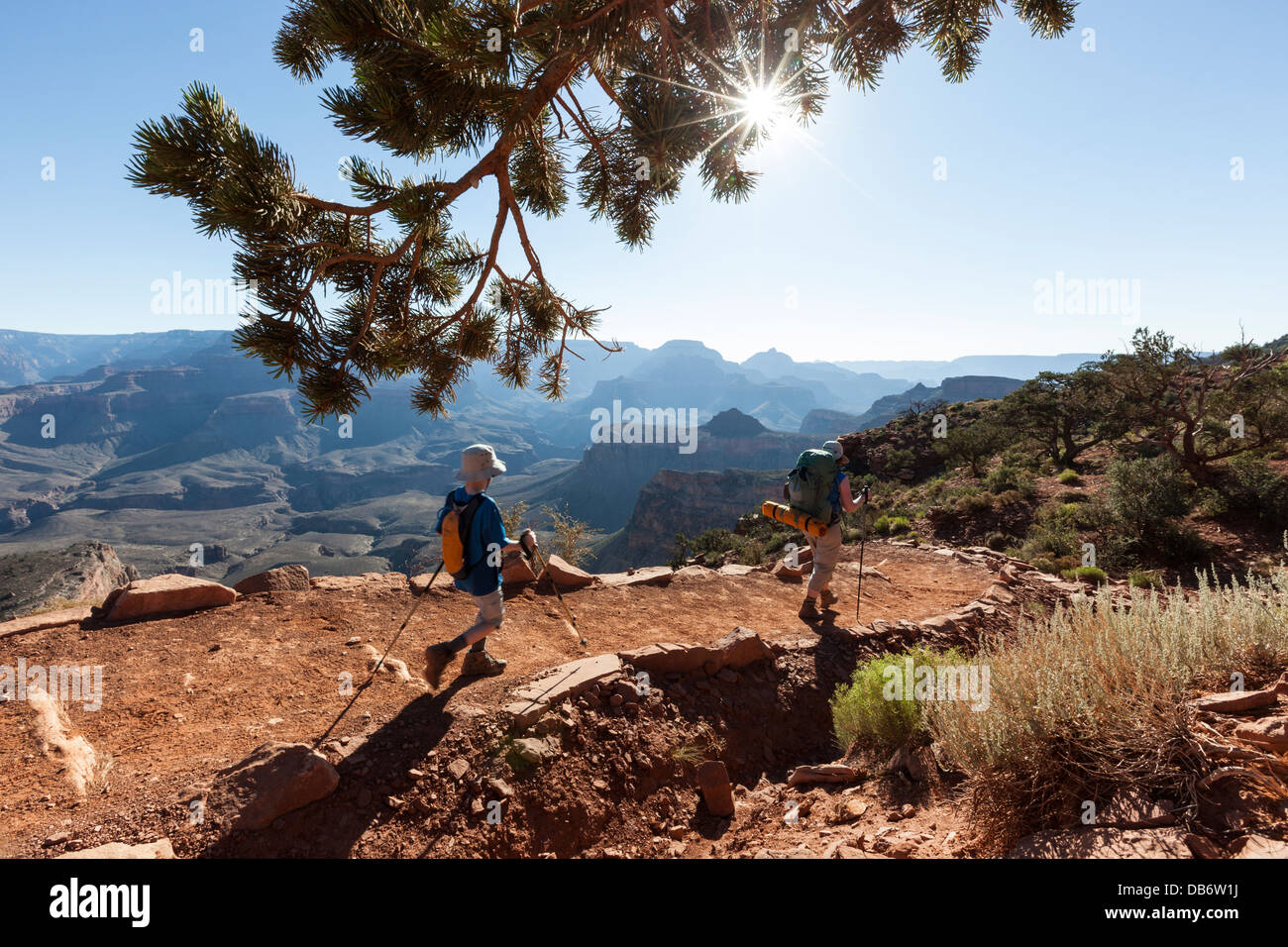 Escursionista(s) sul Sud Kiabab trail, South Rim, il Parco Nazionale del Grand Canyon, Arizona. Foto Stock
