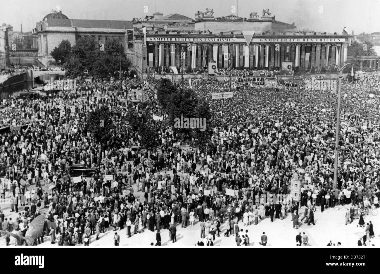 Periodo post-bellico, politica, Germania, raduno politico, giorno delle vittime del fascismo, giardino di piacere, Berlino, 12.9.1948, diritti aggiuntivi-clearences-non disponibile Foto Stock