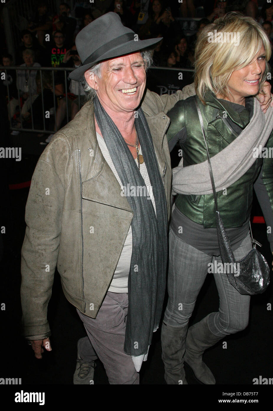 Keith Richards e modello Patti Hansen "Pirati dei Caraibi: il forestiero maree' Premiere Mondiale tenutosi a Disneyland Anaheim, California - 07.05.11 Foto Stock