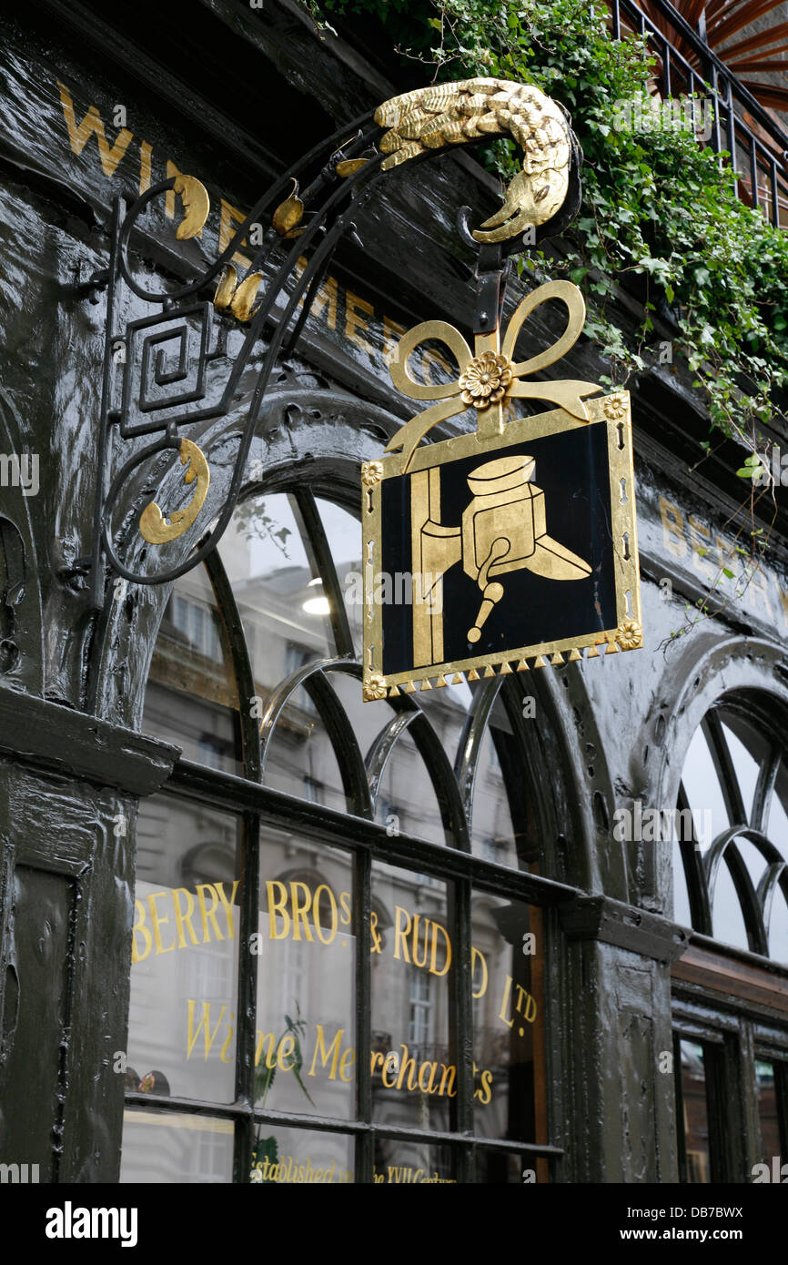 Berry Bros e Rudd commercianti di vino su St James Street, St James's, London, Regno Unito Foto Stock