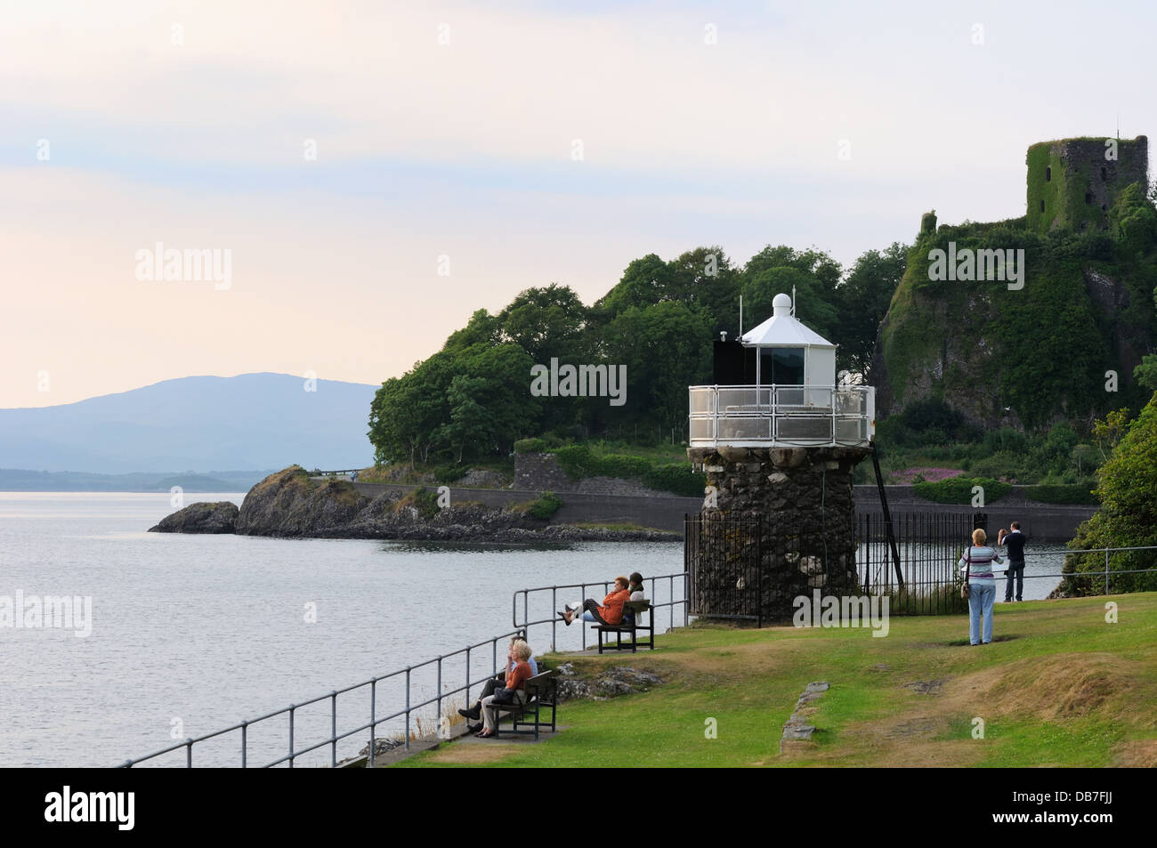 Luce di segnalazione che mostra entrata a Oban Bay, Scotland, Regno Unito Foto Stock