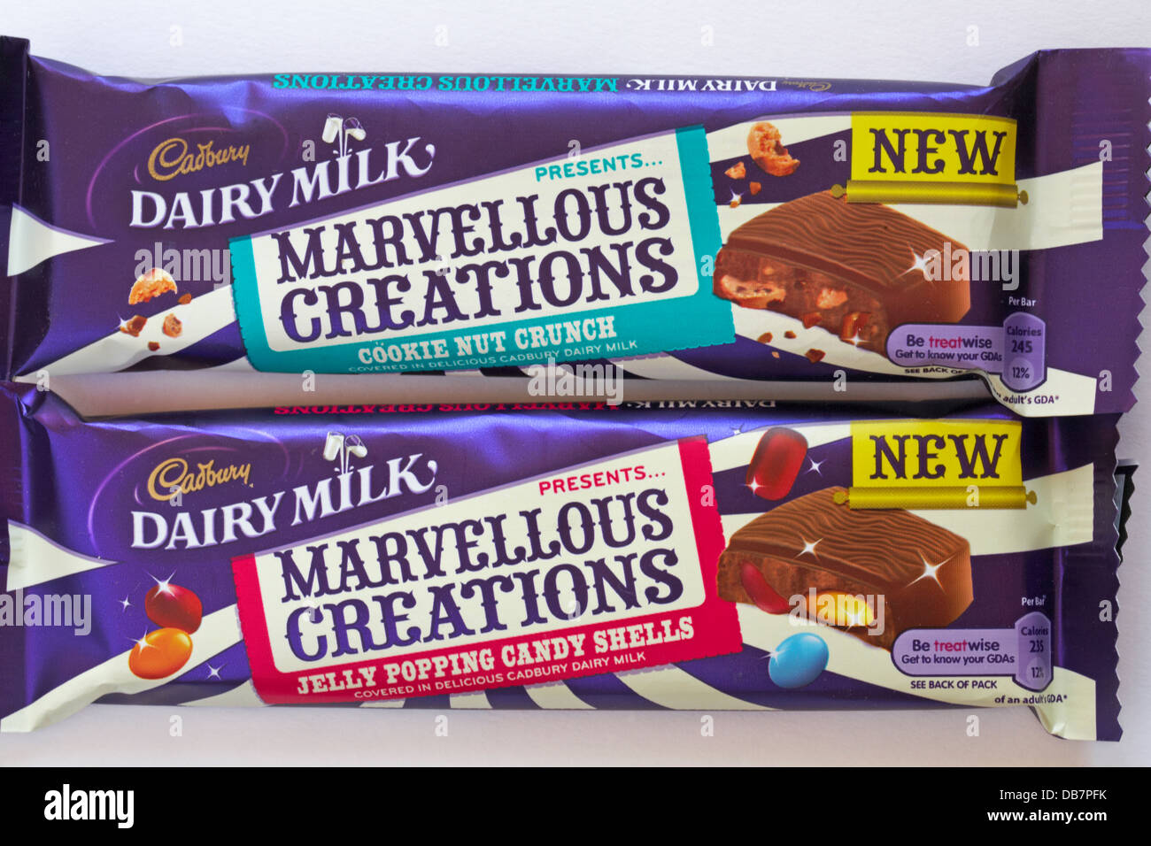 Cadbury latte caseario presenta meravigliose creazioni - dado cookie crunch e jelly popping candy gusci barre di cioccolato Foto Stock