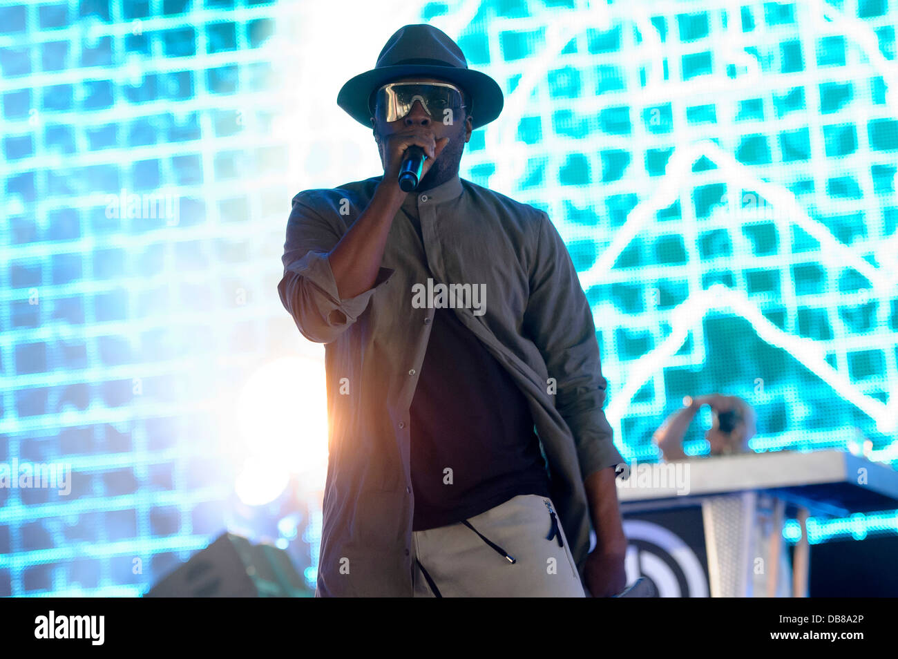 Will.i.am esegue sul palco durante il Festival Wireless presso la Queen Elizabeth Olympic Park, Londra. Foto Stock