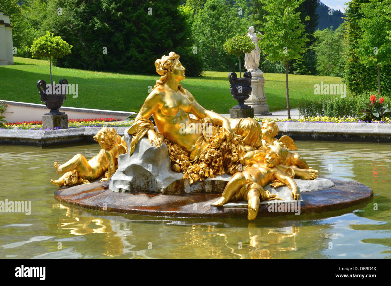Linderhof Palace (Schloss Linderhof) nel sud-ovest della Baviera Germania costruito da re Ludwig II di Baviera Foto Stock