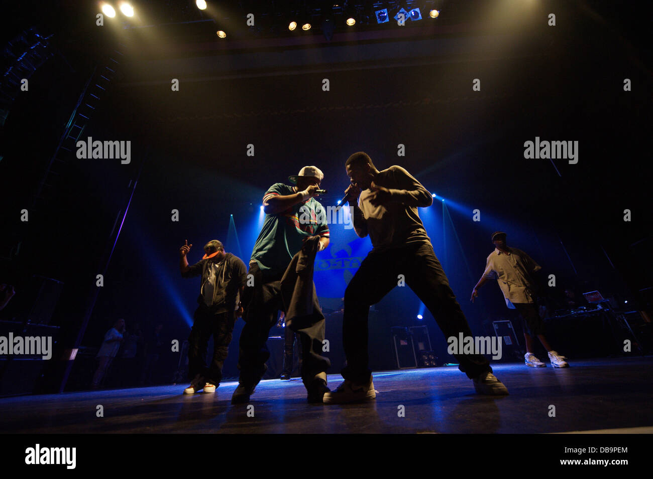 Manchester, Regno Unito. Il 25 luglio 2013. Wu-Tang Clan sono tornati! L'hip-hop leggende da riunire per one-off date nel Regno Unito come rilasciano il loro nuovo album. I concerti a Manchester e Londra segnerà il ventesimo anniversario del loro punto di riferimento album di debutto Enter the Wu-Tang (36 camere). O2 Apollo, Manchester, Inghilterra, Regno Unito. Xxv Luglio 2013 Credit: David Colbran/Alamy Live News Foto Stock