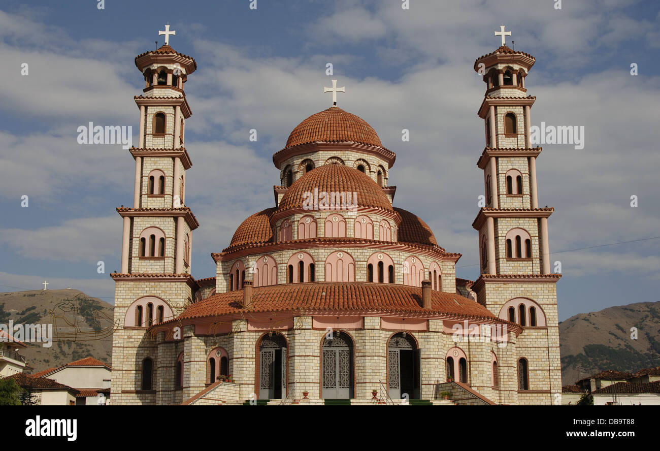 Repubblica di Albania. Korce. Cattedrale di risurrezione. Costruito nel 1992. Ortodossi. Esterno. Foto Stock