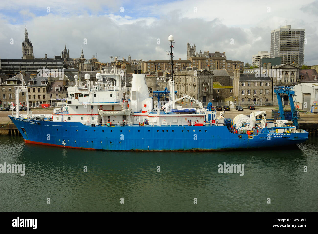 Vibrocarotaggi nave oceano RV ricercatore, porto di Aberdeen, Scozia Foto Stock